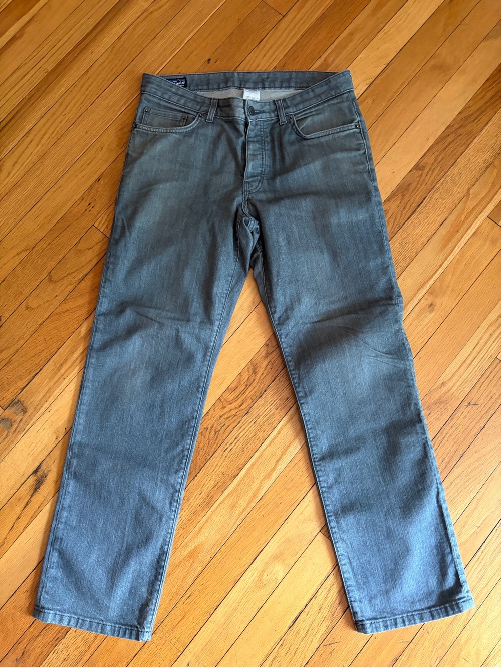 Patagonia Men's Straight Jeans in Gray. Sz 33W